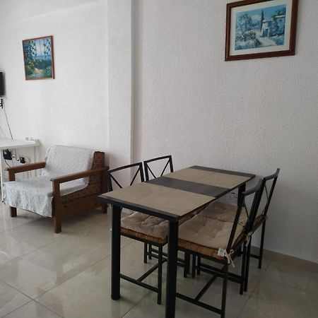1 Bedroom Apartment Larnaca Quarto foto